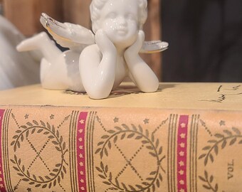 Lenox Sweet Messenger Cherub Angel Porcelain Figurine 4in Long, 24K Gold Trim