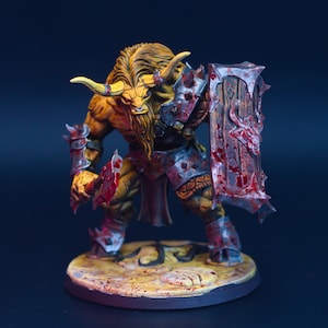 Afgeschermde Minotaurus | Geschilderde miniatuur voor DnD | Vijandelijke brute baas - groot | Beastmen-tank 32 mm Minotaur-miniatuur | Pathfinder Dungeon TTRPG