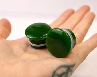 Piedra de jade verde de una sola pieza, de 3 mm a 25 mm, para dilataciones de orejas.