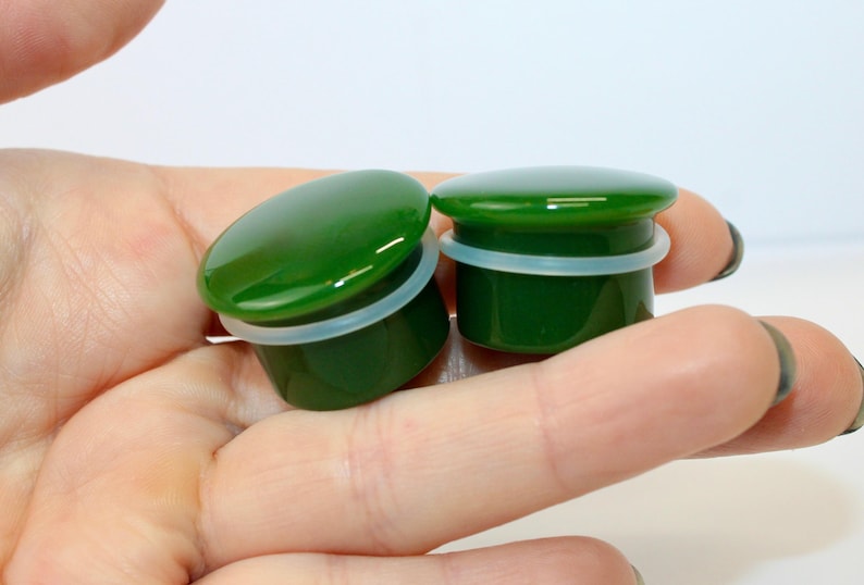 Green Jade Single Flare Stone Plugs