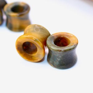 Tiger Eye Tunnel Plugs – Double Flare Stone Gauges (Pair)