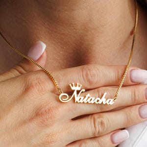 Personalisierte Namenskette mit Krone - Personalisierte Namenskette, Brautjungfer Schmuck, Anhänger Namenskette, Geschenk zum Valentinstag, Geschenk für Sie