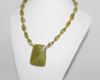 Serpentine Necklace in Olive Green and Gold