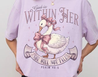 Dios está dentro de ella Salmo 46:5 Camiseta Comfort Colors®, Camiseta estética de fe cristiana Regalo para mujeres, Ella no caerá Camiseta con versículo bíblico