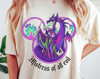 Camiseta vintage Malévola, Senhora de Todo o Mal, Roupa da Malévola da Disney, Camiseta para viagem de amigas à Disneylândia, Camiseta com estampa do dragão da Bela Adormecida