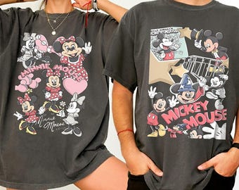 Camiseta combinando para casal Mickey e Minnie da Comfort Colors, presente de Dia dos Namorados, viagem à Disneylândia, presente de aniversário, camiseta para apaixonados por Mickey e Minnie