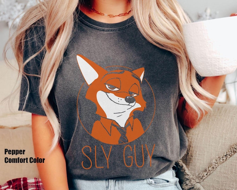 Camiseta de Nick Wilde Sly Guy Fox Comfort Colors, camiseta familiar a juego 2025, World, Zootopia, Magic Kingdom imagen 1