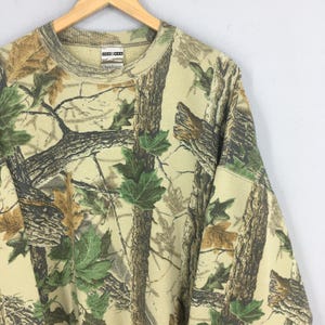 Vintage 90s Jerzees Outdoors Mossy Oak Camo Sweatshirt 3XLarge Camouflage Real Tree Hunting Crewneck Mossy Oak Forest Printed Sweater 3XL image 2