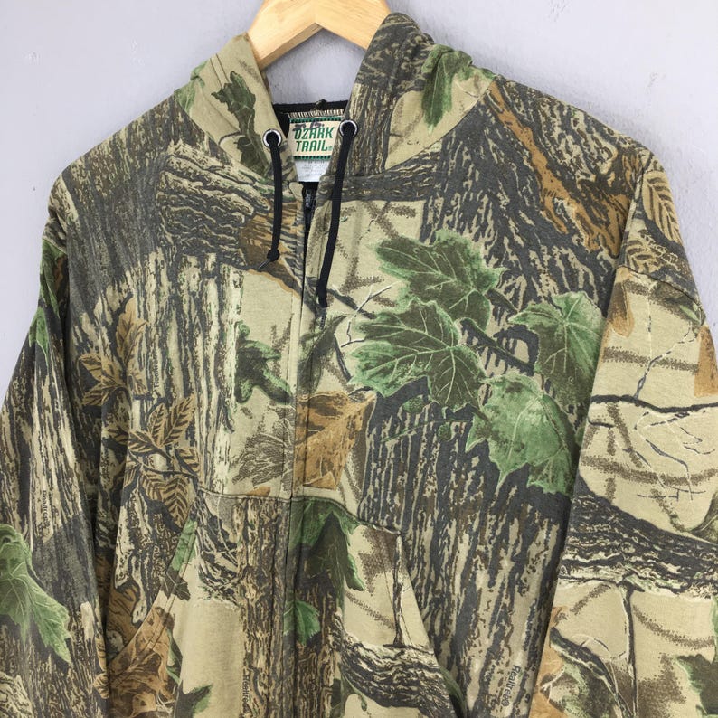 Vintage Mossy Oak Camo Hoodie Sweatshirt Medium Utomhus Kamouflage Äkta Träd Jakt Crewneck Skogskamouflage Tryckt Militär Dragkedja Tröja M bild 3