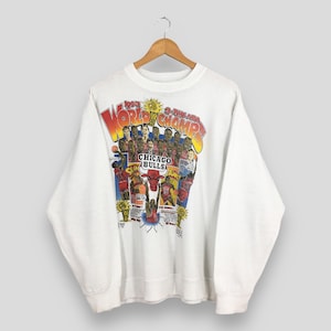Vintage 90s Chicago Bulls NBA White Sweatshirt Large National Basketball League Pullover Jordan Bulls Printed Crewneck Chicago Sweater L