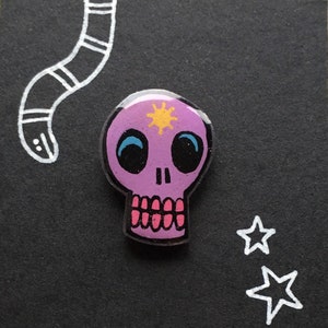 Purple Sunshine Skull Pin - handmade spooky skull brooch, hand drawn halloween sunny third-eye skeleton shrink plastic badge jewellery