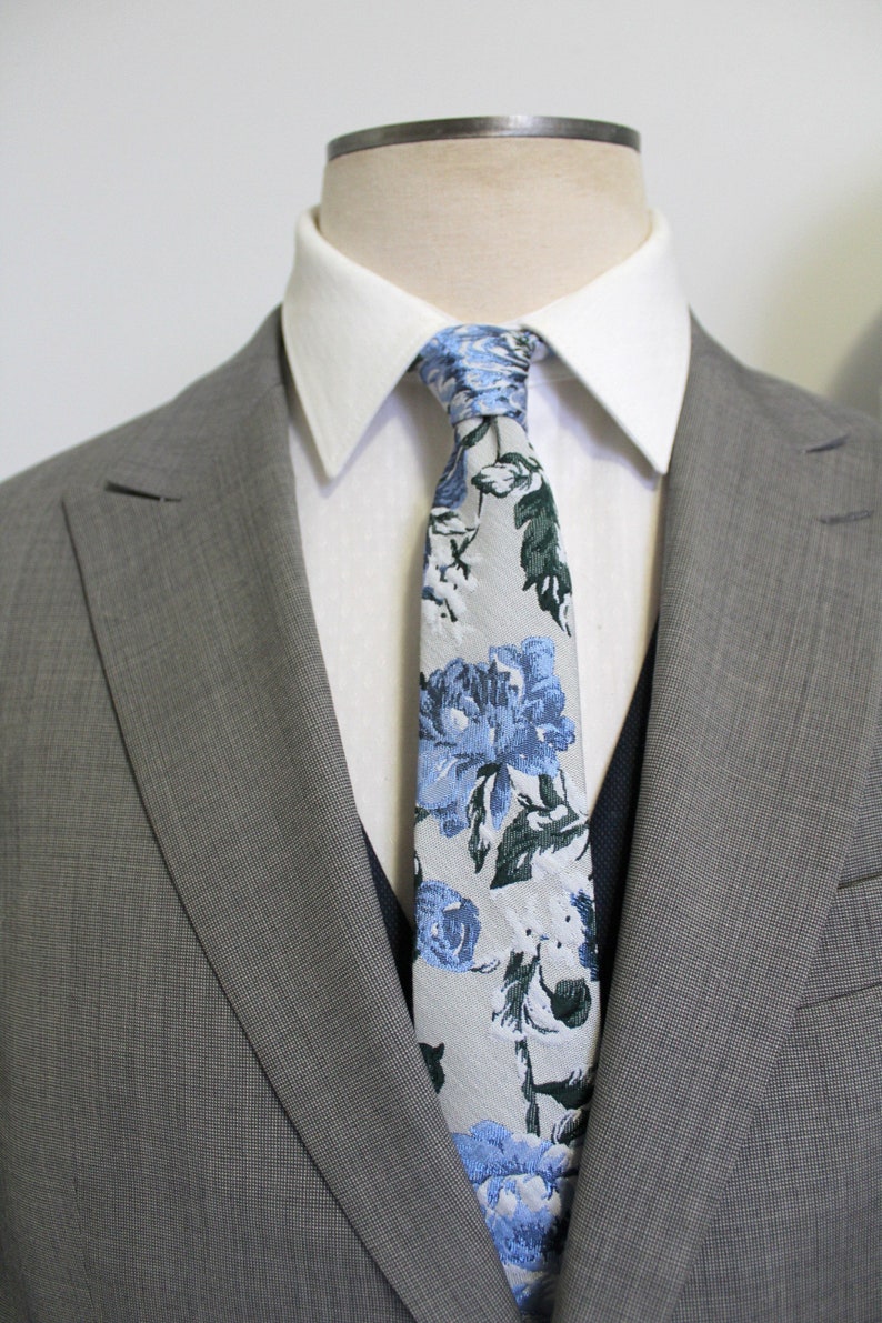 Dusty Blue and Gray Floral Jacquard Neck Tie image 8