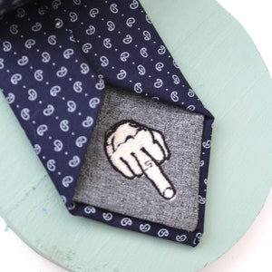 Flippin&#39; The Bird Tie - Middle Finger - Multiple Skin Tones - Gift Ideas