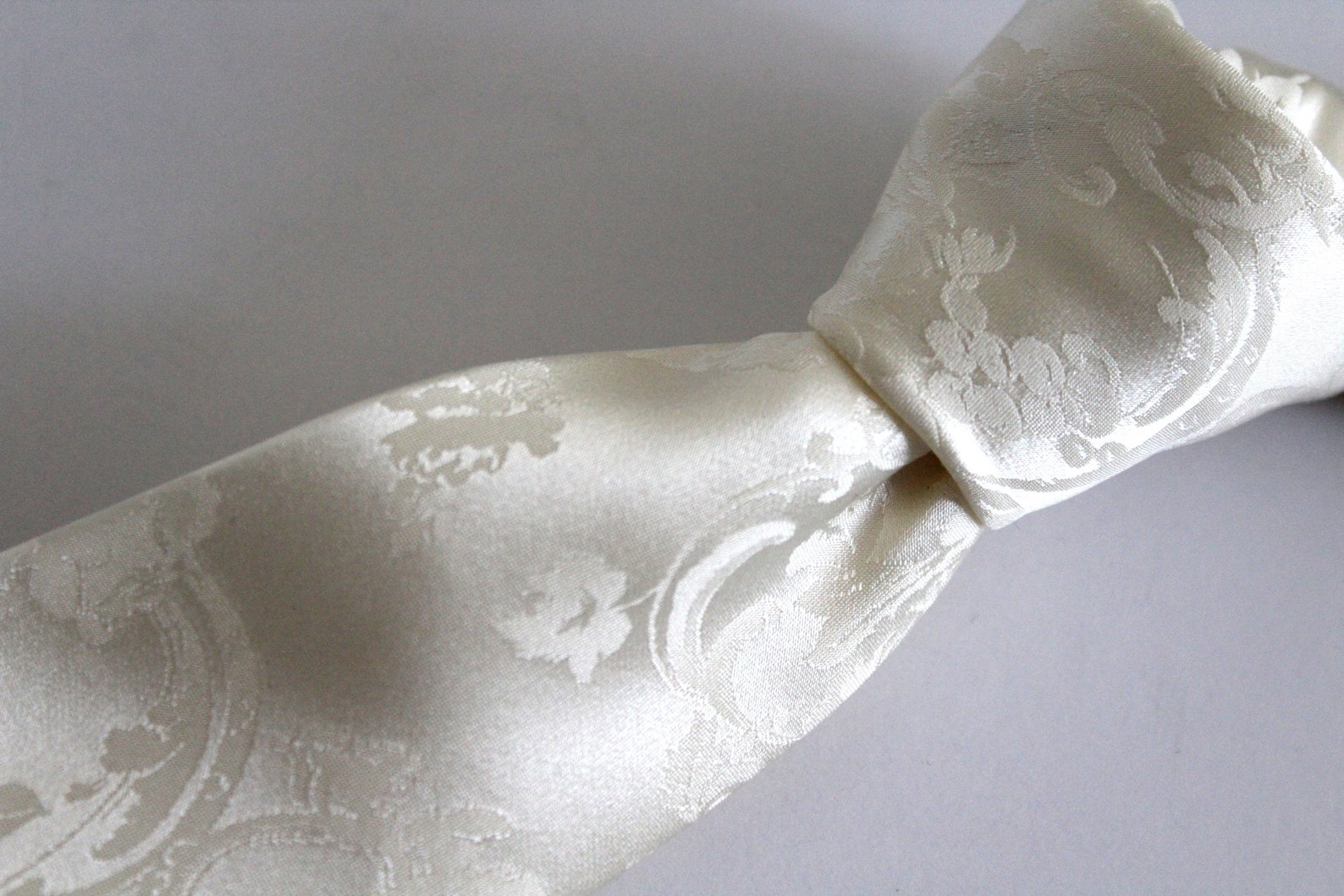 Marfil Champagne Tono Floral en Tono De Seda Cuello Corbata Etsy