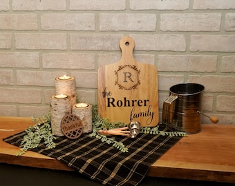 Personalized cutting / charcuterie board with monogram, decorative