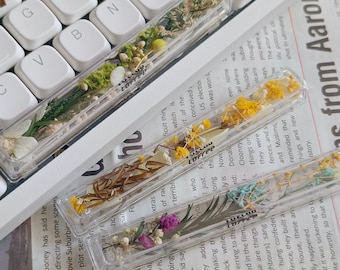 Botanical Dried Flower Artisan Keycap, Clear Floral Spacebar, Cozy Fairycore Desk Setup, Cute Keyboard Accessory Gamer Girl Gift