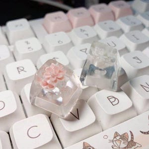 Clear Resin Flower Artisan Keycap, Cozy Floral Desk Setup Decor, Kawaii Keyboard Upgrade for Cherry MX