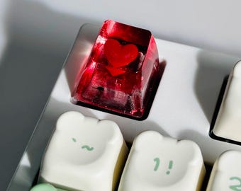 Flytande hjärta hantverksmässig tangentbord, genomskinlig harts anpassad tangentbord för mekaniskt tangentbord, kawaii skrivbordsdekor, söt gamerflicka streamer-present