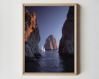 Impressão da paisagem marítima ao pôr do sol em Capri | Rochas Faraglioni, Itália