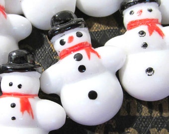 Snowman Button One (1) Czech Glass Snowman Button Painted White Glass Christmas Snow Winter Wedding Jewelry Sewing Supplies (T564)