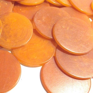 Bakelite Poker Chips Four (4) VINTAGE Marbled Butterscotch Bakelite Poker Chips Discs Butterscotch 1 1/8&quot; Jewelry Gaming Supplies (T545)