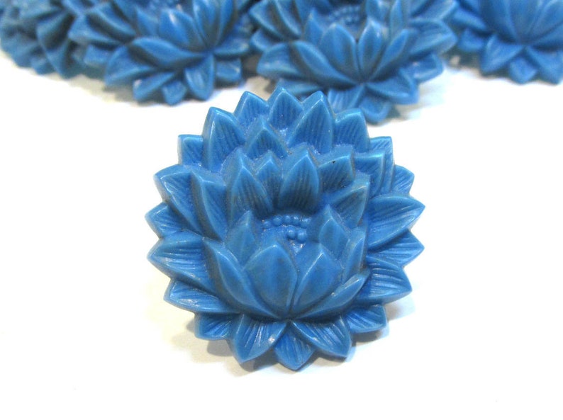 8 Curtain Tie Back Pins VINTAGE Curtain Tie Back Pins Eight Plastic Blue FLOWERS 1930s Curtain Tie Back Decor Home Restoration Y441