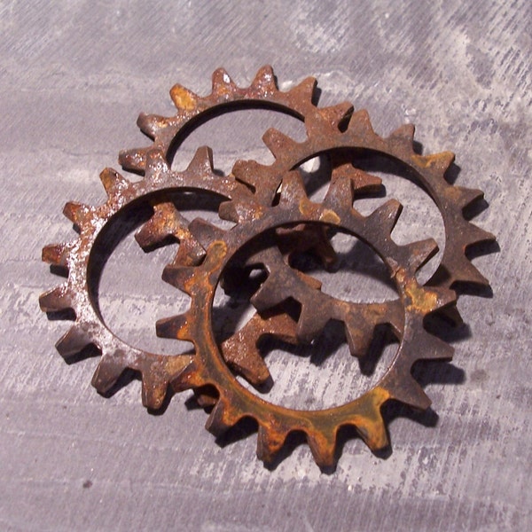VINTAGE Rusty GEARS Four (4) Auto Parts Steampunk Assemblage Mixed Media Art Robot Supplies Large Steel Gears Cogs (G203)