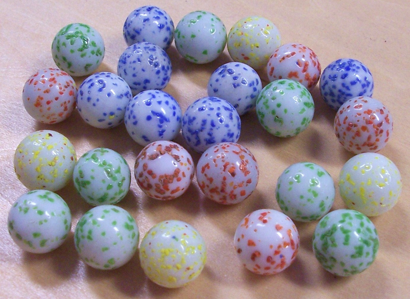 VINTAGE GLaSS Marbles Speckled Twenty Five 25 Blue Red Green Etsy