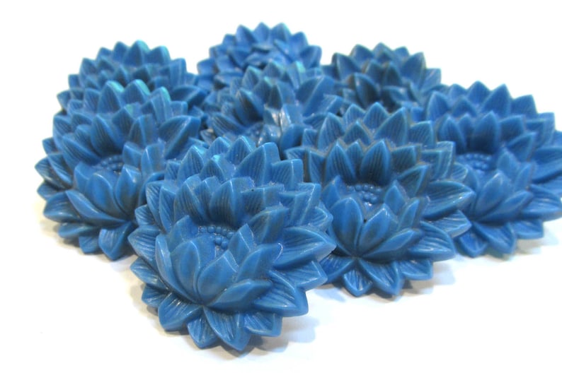 8 Curtain Tie Back Pins VINTAGE Curtain Tie Back Pins Eight Plastic Blue FLOWERS 1930s Curtain Tie Back Decor Home Restoration Y441