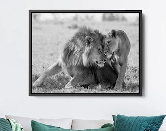 Lions in Love Canvas Wall Art – Romantic Lion Couple Wall Decor, Wildlife Art for Living Room or Bedroom, Majestic Animal Print
