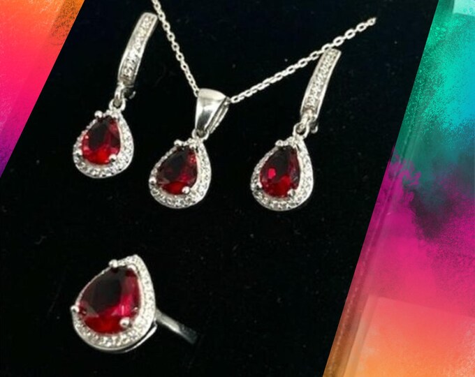 Elegant and Stylish Silver Jewelry Set Special Design Elegance