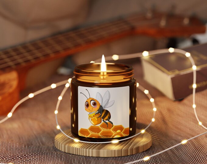 Honey Bee Scented Soy Candle: Cozy Home Aromatherapy Gift for Bee Lovers & Natural Decor Enthusiasts