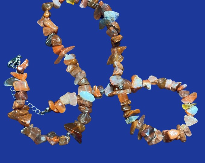 Natural Beauty: Untreated Agate Necklace | Pure and Timeless Elegance