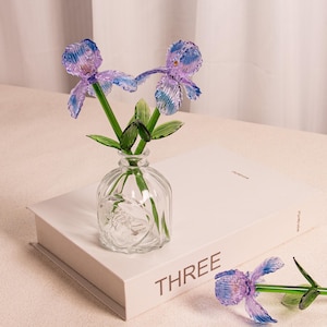 Glass Iris Flower,Crystal Handmade Glass Flower Iris,Iris Glass Decor for Table,Handcrafted Glass Artwork,Home Decor,Gift for Her,3 Pieces
