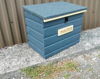PAINTED Fully assembled Large Doorstep Parcel Delivery box. Waterproof garden Storage.