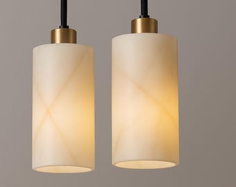 Honey Vein Onyx Pendant Light – Handmade Natural Marble Lamp with Brass – Adjustable Kitchen Island Lighting