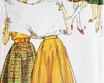 1960s Simplicity Pattern 4109 | Waist 26 Hip 36 | Kilt, bandstand skirt, safety pin, pleated, buttons | Sewing