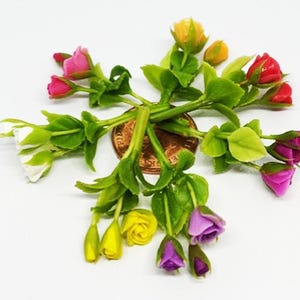 Dolls House Bunch of Roses Flowers Handmade Dollhouse 1:12th Scale