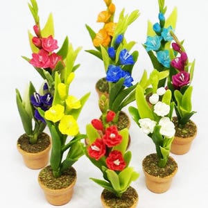Dolls House Gladioli Bunch of Flowers in a Terracotta Pot Handmade Dollhouse 1:12th Scale