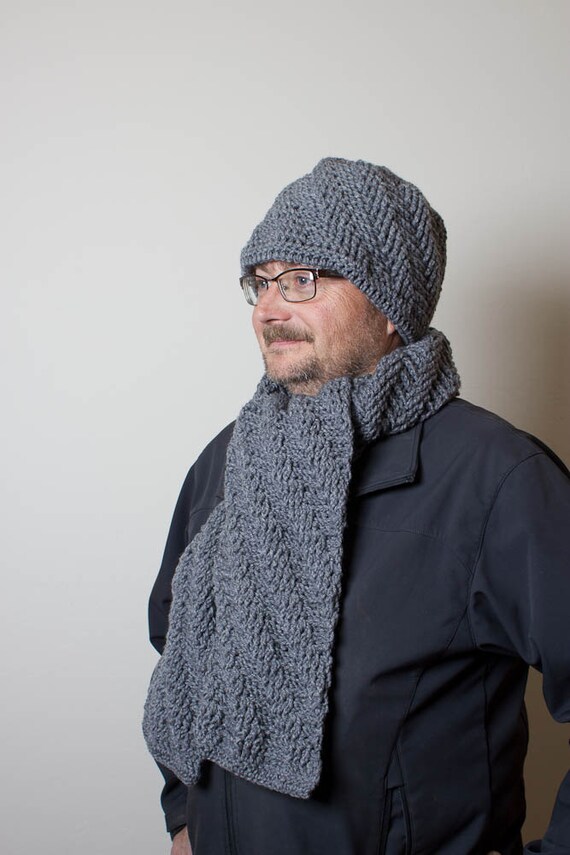 Mens grey hat and scarf set Clearance
