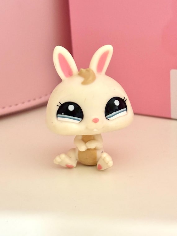 LPS Hasbro White Bunny Rabbit #2019 - Authentic Littlest Pet Shop