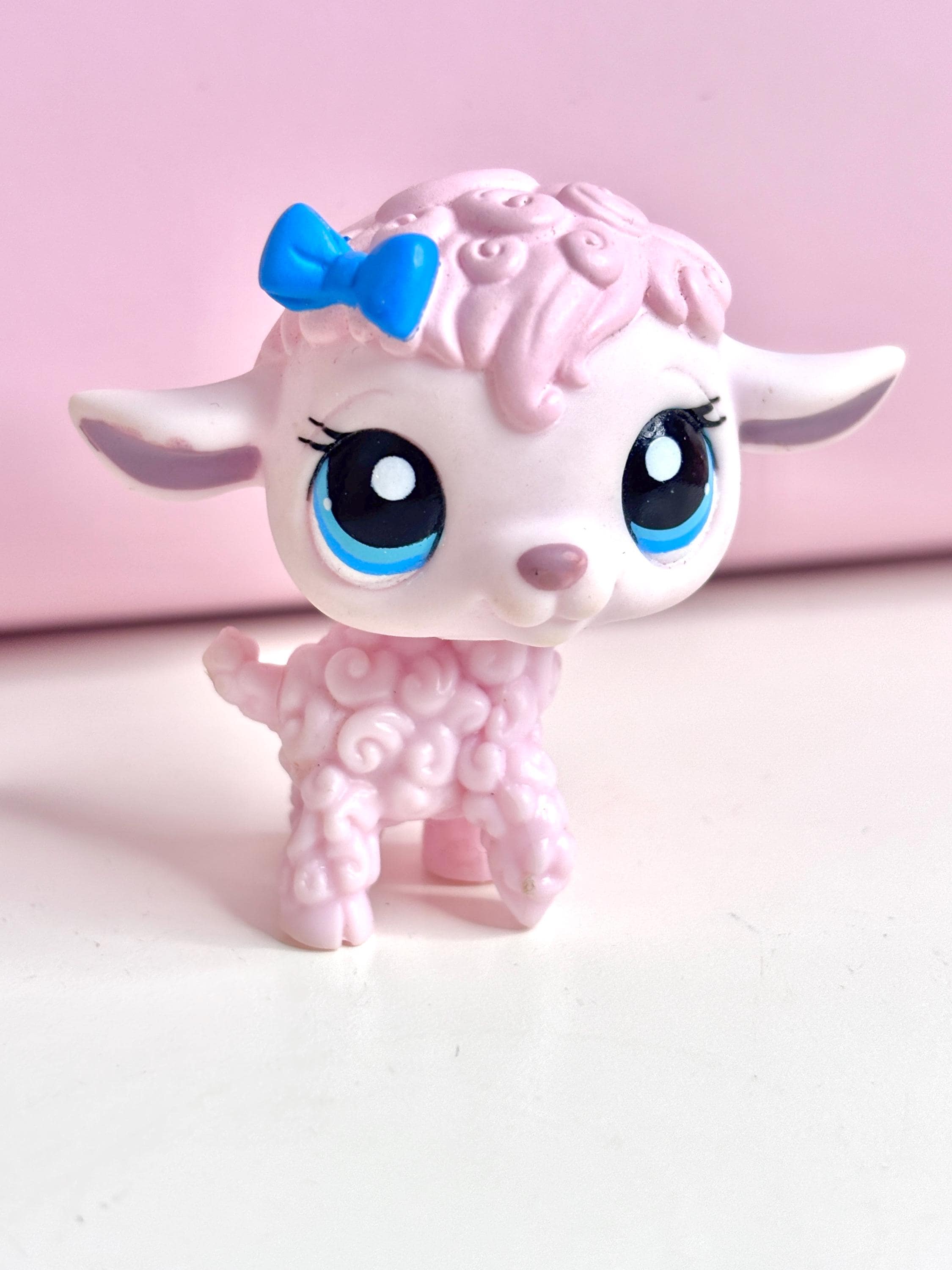 Littlest Pet Shop Lamb Sheep 1195 Pink Blue Bow Blue Dot Eyes Lps