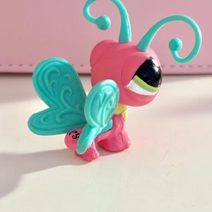 Authentic Littlest Pet Shop Hasbro Original LPS Insect 1917