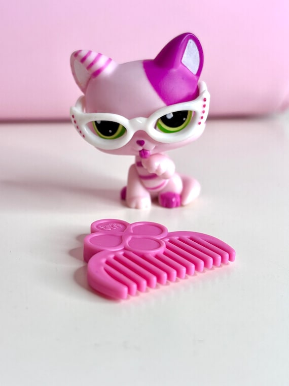 Littlest Pet Shop Fashion Cats #1856 Pink Stripey Cat and Blythe