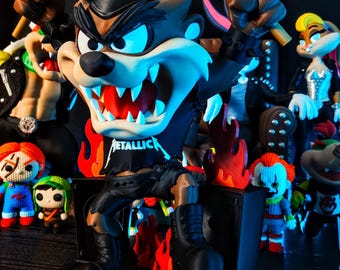 Rock Werewolf Drummer Statue, Heavy Metal Wolf Figurine, Gothic Music Decor, 3D Printed Fantasy Shelf Sculpture
