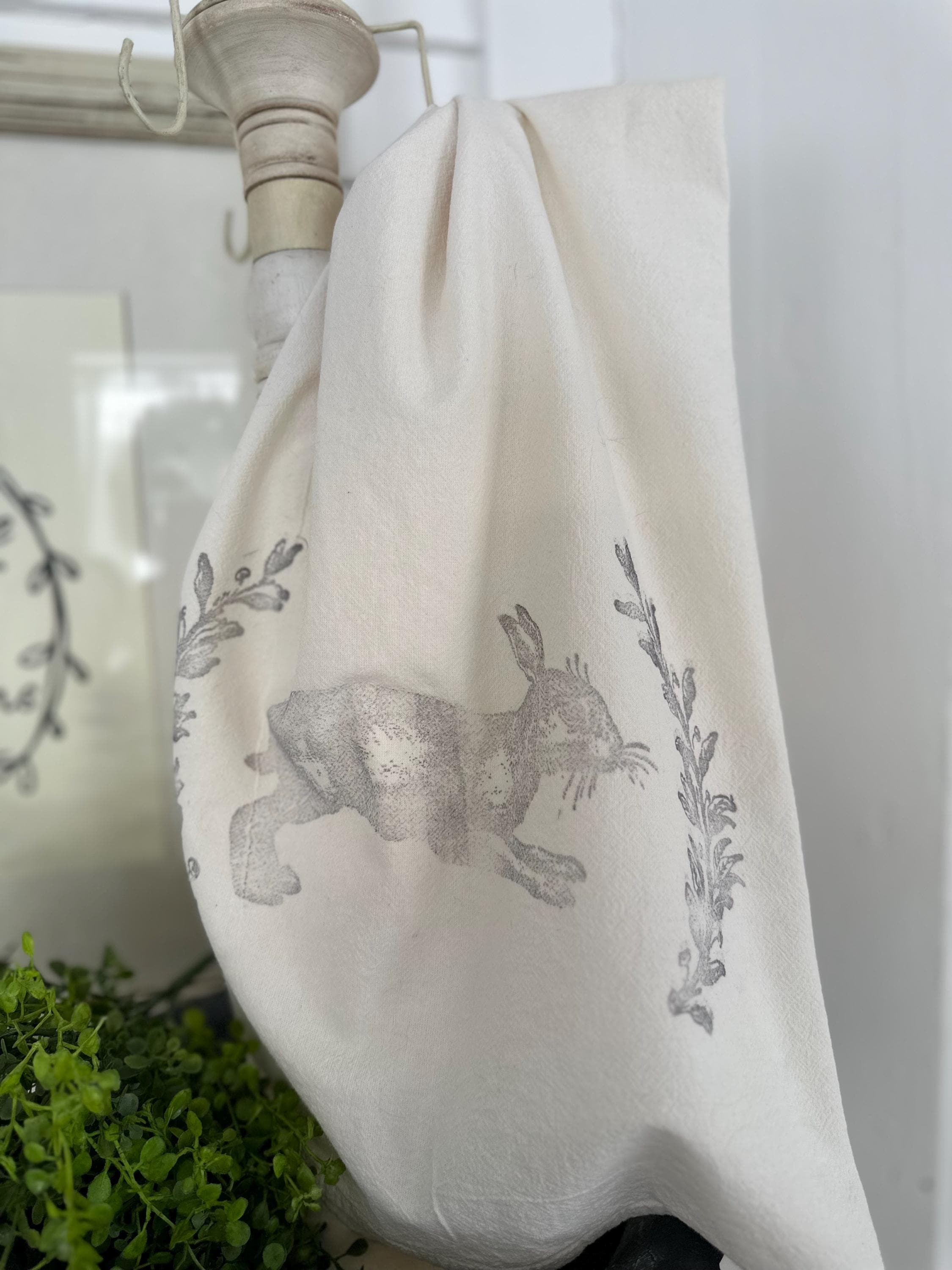 Le Petit Lapin - Etsy