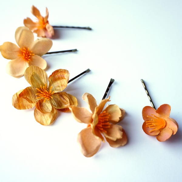 Autumn Orange Wedding Hair Pin Flowers Set, Fall Flower Bobby Pins Light Golden Orange