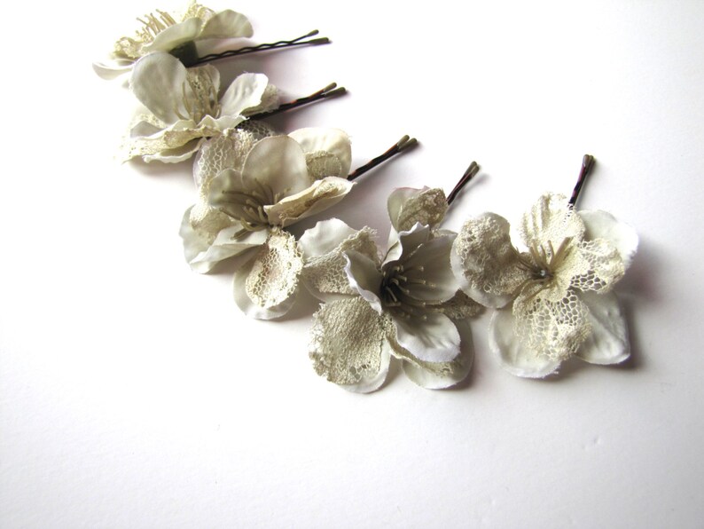 Pale Green Flower Hair Pin Set, Light Sage Green Bobby Pin Flowers with Lace image 1