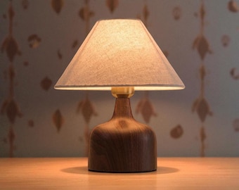 Modern Rustic Table Lamp • Wood-Look Metal Base Nightstand Lamp • Warm LED Bedroom Light • Minimalist Desk Lamp • Cozy Home Decor Lighting