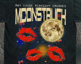 Vintage Kiss Moon T-Shirt - Funny 'MOONSTRUCK' Retro Lips Tee - Pin-Up Streetwear - Flirty Meme Apparel - TikTok Viral Valentine Shirt